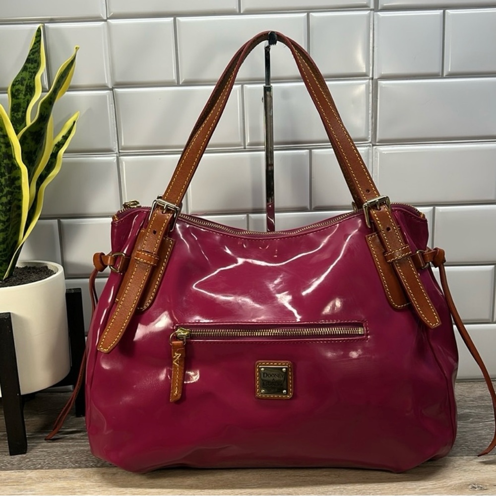 Dooney & Bourke Venus Nina Bag in Magenta! GUC! - Picture 1 of 12